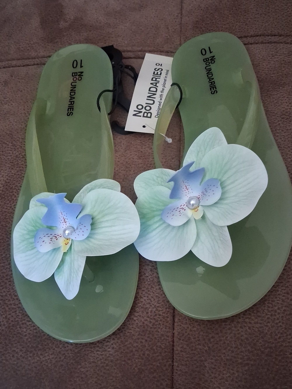 No Boundaries Women's Light Green Floral Jelly Sandals Size 10